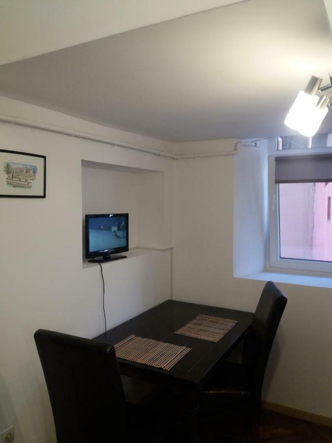 Charming Downtown Studio Μπρασόβ Εξωτερικό φωτογραφία